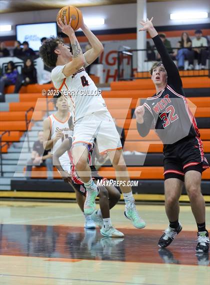 Thumbnail 1 in West @ Murray photogallery.