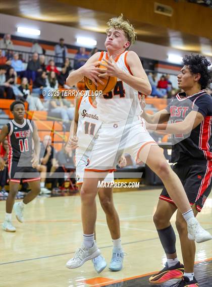 Thumbnail 3 in West @ Murray photogallery.