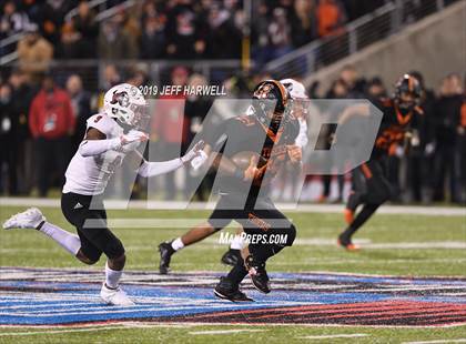 Thumbnail 2 in Washington vs. La Salle (OHSAA D2 Final)  photogallery.
