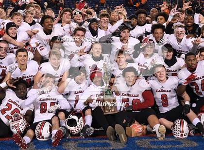 Thumbnail 1 in Washington vs. La Salle (OHSAA D2 Final)  photogallery.