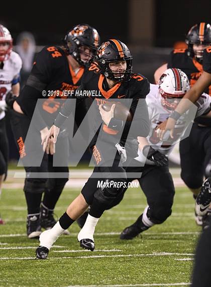 Thumbnail 2 in Washington vs. La Salle (OHSAA D2 Final)  photogallery.