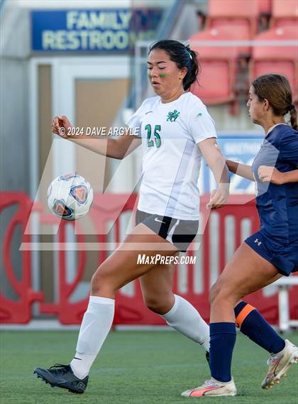 Thumbnail 2 in Rowland Hall vs. Waterford (UHSAA 2A Semifinal) photogallery.