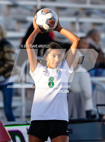 Thumbnail 1 in Rowland Hall vs. Waterford (UHSAA 2A Semifinal) photogallery.