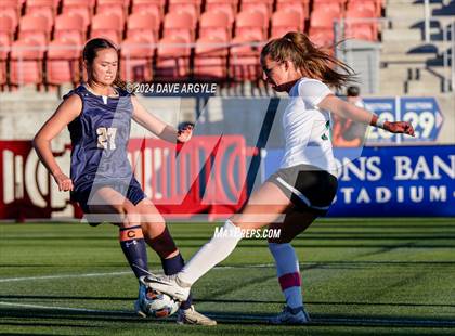 Thumbnail 1 in Rowland Hall vs. Waterford (UHSAA 2A Semifinal) photogallery.