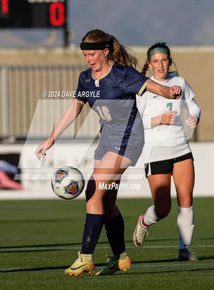 Thumbnail 1 in Rowland Hall vs. Waterford (UHSAA 2A Semifinal) photogallery.