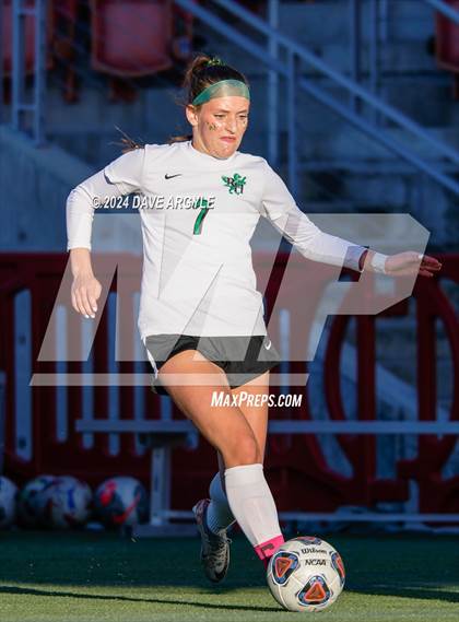 Thumbnail 1 in Rowland Hall vs. Waterford (UHSAA 2A Semifinal) photogallery.
