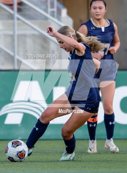 Thumbnail 3 in Rowland Hall vs. Waterford (UHSAA 2A Semifinal) photogallery.