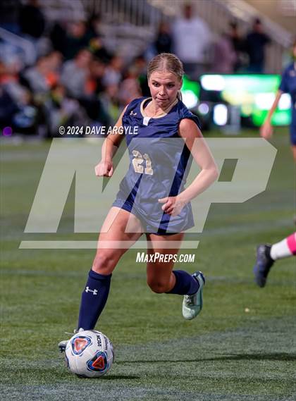 Thumbnail 3 in Rowland Hall vs. Waterford (UHSAA 2A Semifinal) photogallery.