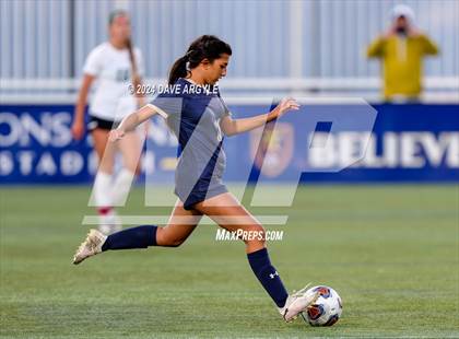 Thumbnail 2 in Rowland Hall vs. Waterford (UHSAA 2A Semifinal) photogallery.