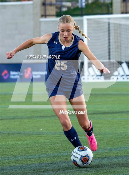 Thumbnail 1 in Rowland Hall vs. Waterford (UHSAA 2A Semifinal) photogallery.