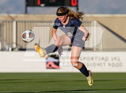 Thumbnail 3 in Rowland Hall vs. Waterford (UHSAA 2A Semifinal) photogallery.