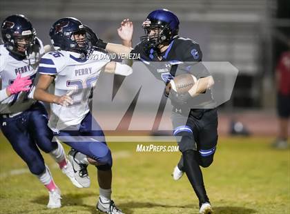Thumbnail 1 in Perry @ Chandler photogallery.