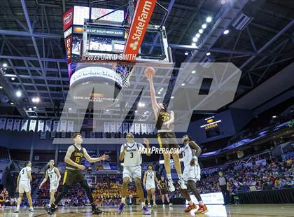 Thumbnail 2 in Staley vs Kickapoo (MSHSAA Class 6 Championship) photogallery.