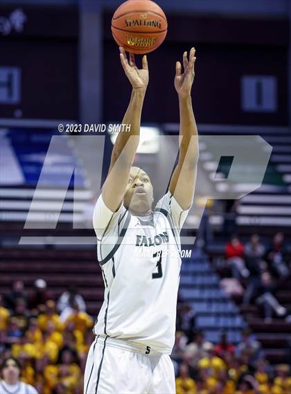 Thumbnail 3 in Staley vs Kickapoo (MSHSAA Class 6 Championship) photogallery.