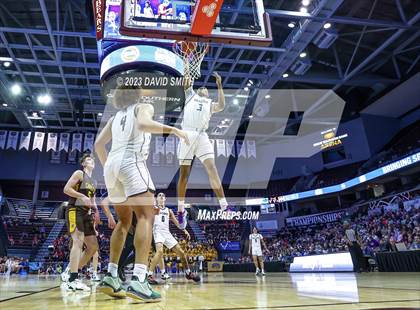 Thumbnail 2 in Staley vs Kickapoo (MSHSAA Class 6 Championship) photogallery.