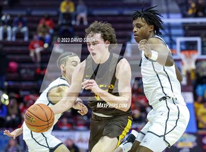 Thumbnail 1 in Staley vs Kickapoo (MSHSAA Class 6 Championship) photogallery.