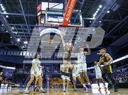 Thumbnail 3 in Staley vs Kickapoo (MSHSAA Class 6 Championship) photogallery.