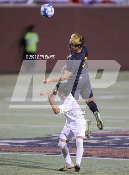 Thumbnail 3 in Lassiter vs Dalton (GHSA 6A Championship) photogallery.