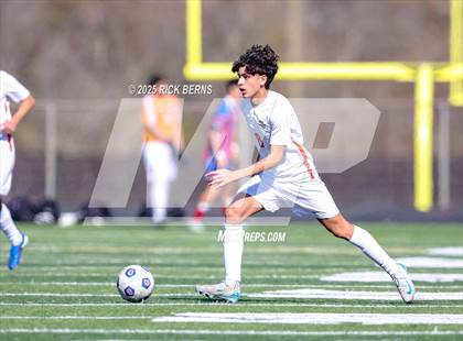 Thumbnail 3 in Grand Oaks @ Oak Ridge (Battle of the Oaks) photogallery.