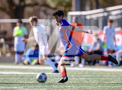 Thumbnail 2 in Grand Oaks @ Oak Ridge (Battle of the Oaks) photogallery.