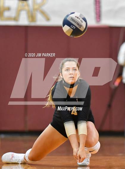 Thumbnail 1 in Boerne-Champion @ Dripping Springs photogallery.