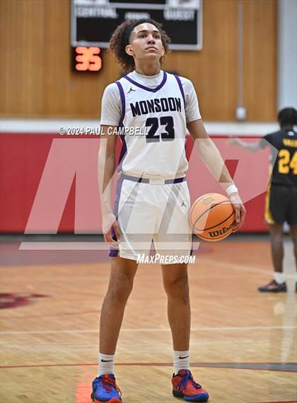 Thumbnail 1 in Maryvale vs Valley Vista (Phoenix Union Coyote Classic) photogallery.