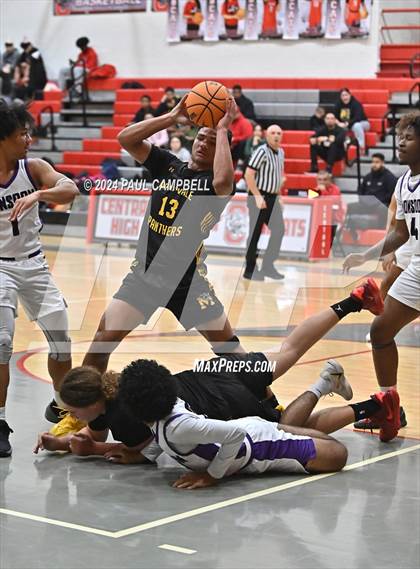 Thumbnail 3 in Maryvale vs Valley Vista (Phoenix Union Coyote Classic) photogallery.