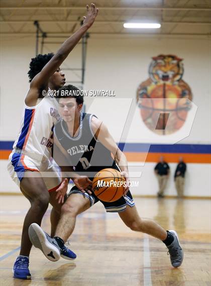 Thumbnail 1 in Chilton County vs. Helena photogallery.