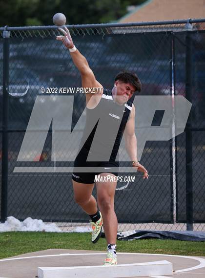 Thumbnail 2 in CHSAA Track & Field 5A Championships (Boys Shot Put) photogallery.
