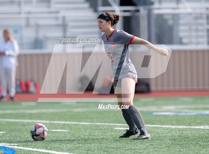 Thumbnail 1 in Lee [Robert E.] vs Antonian Prep (NEISD Soccer Showcase) photogallery.