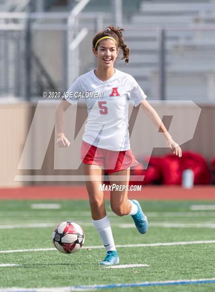 Thumbnail 3 in Lee [Robert E.] vs Antonian Prep (NEISD Soccer Showcase) photogallery.
