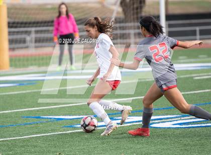Thumbnail 2 in Lee [Robert E.] vs Antonian Prep (NEISD Soccer Showcase) photogallery.