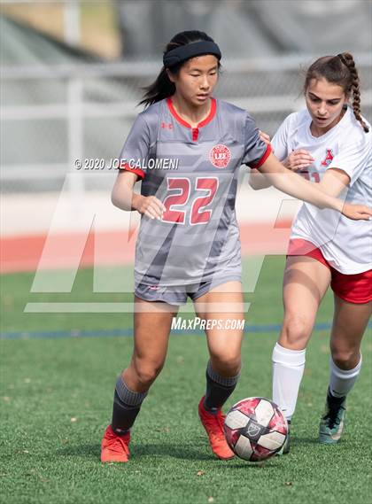 Thumbnail 1 in Lee [Robert E.] vs Antonian Prep (NEISD Soccer Showcase) photogallery.