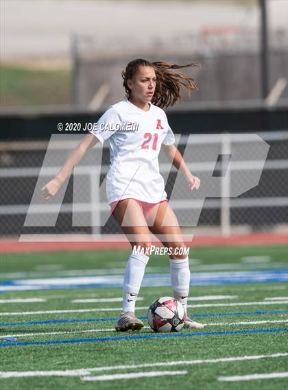 Thumbnail 2 in Lee [Robert E.] vs Antonian Prep (NEISD Soccer Showcase) photogallery.
