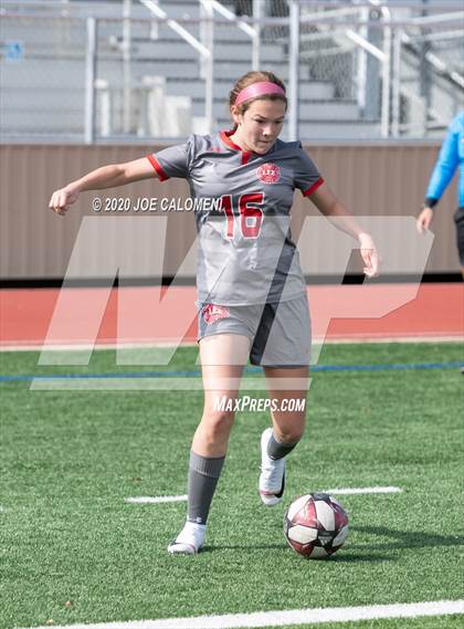 Thumbnail 3 in Lee [Robert E.] vs Antonian Prep (NEISD Soccer Showcase) photogallery.