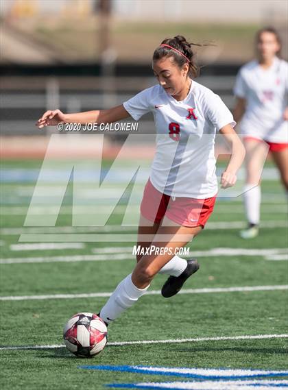 Thumbnail 2 in Lee [Robert E.] vs Antonian Prep (NEISD Soccer Showcase) photogallery.