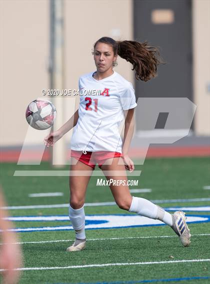 Thumbnail 3 in Lee [Robert E.] vs Antonian Prep (NEISD Soccer Showcase) photogallery.