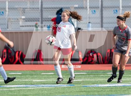 Thumbnail 1 in Lee [Robert E.] vs Antonian Prep (NEISD Soccer Showcase) photogallery.