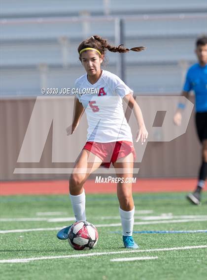 Thumbnail 3 in Lee [Robert E.] vs Antonian Prep (NEISD Soccer Showcase) photogallery.