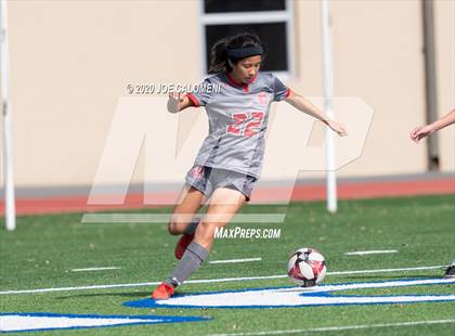 Thumbnail 1 in Lee [Robert E.] vs Antonian Prep (NEISD Soccer Showcase) photogallery.