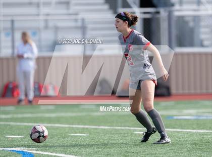 Thumbnail 2 in Lee [Robert E.] vs Antonian Prep (NEISD Soccer Showcase) photogallery.