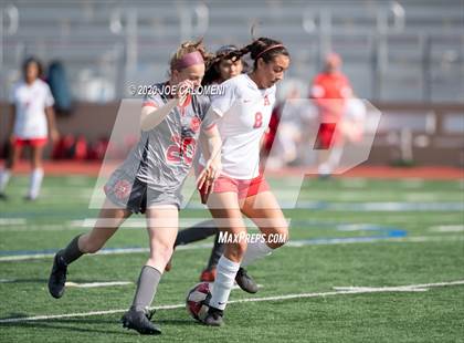 Thumbnail 1 in Lee [Robert E.] vs Antonian Prep (NEISD Soccer Showcase) photogallery.