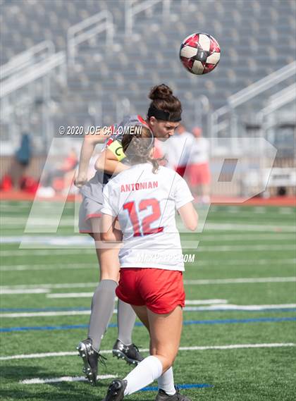 Thumbnail 2 in Lee [Robert E.] vs Antonian Prep (NEISD Soccer Showcase) photogallery.