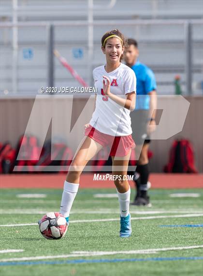 Thumbnail 3 in Lee [Robert E.] vs Antonian Prep (NEISD Soccer Showcase) photogallery.