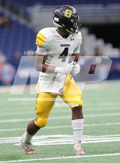Thumbnail 2 in Westlake vs SA Brennan (UIL 6A Area Playoff) photogallery.