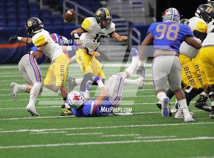Thumbnail 2 in Westlake vs SA Brennan (UIL 6A Area Playoff) photogallery.