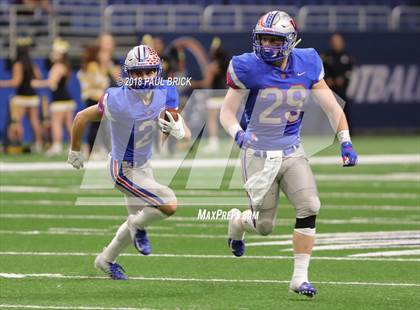 Thumbnail 2 in Westlake vs SA Brennan (UIL 6A Area Playoff) photogallery.
