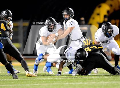 Thumbnail 2 in Sterlington vs. St. James (LHSAA 3A 2nd Round Playoff) photogallery.