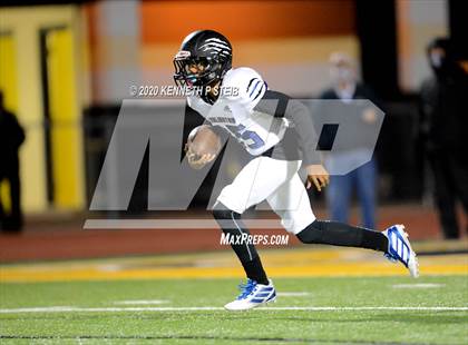 Thumbnail 2 in Sterlington vs. St. James (LHSAA 3A 2nd Round Playoff) photogallery.
