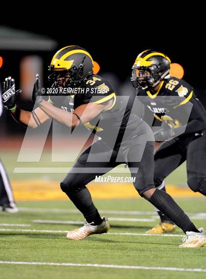 Thumbnail 2 in Sterlington vs. St. James (LHSAA 3A 2nd Round Playoff) photogallery.